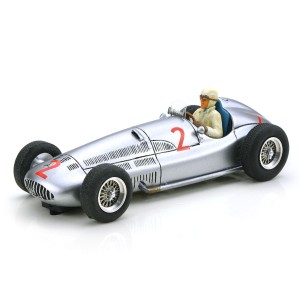 Penelope Pitlane Mercedes-Benz W154/M163 1939