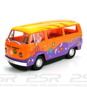 Carrera Digital 132 VW Bus T2b Peace and Love