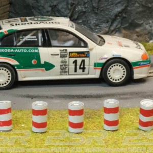 Slot Track Scenics 5 Oil Cans