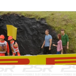 Slot Track Scenics Walking Spectators Pack A
